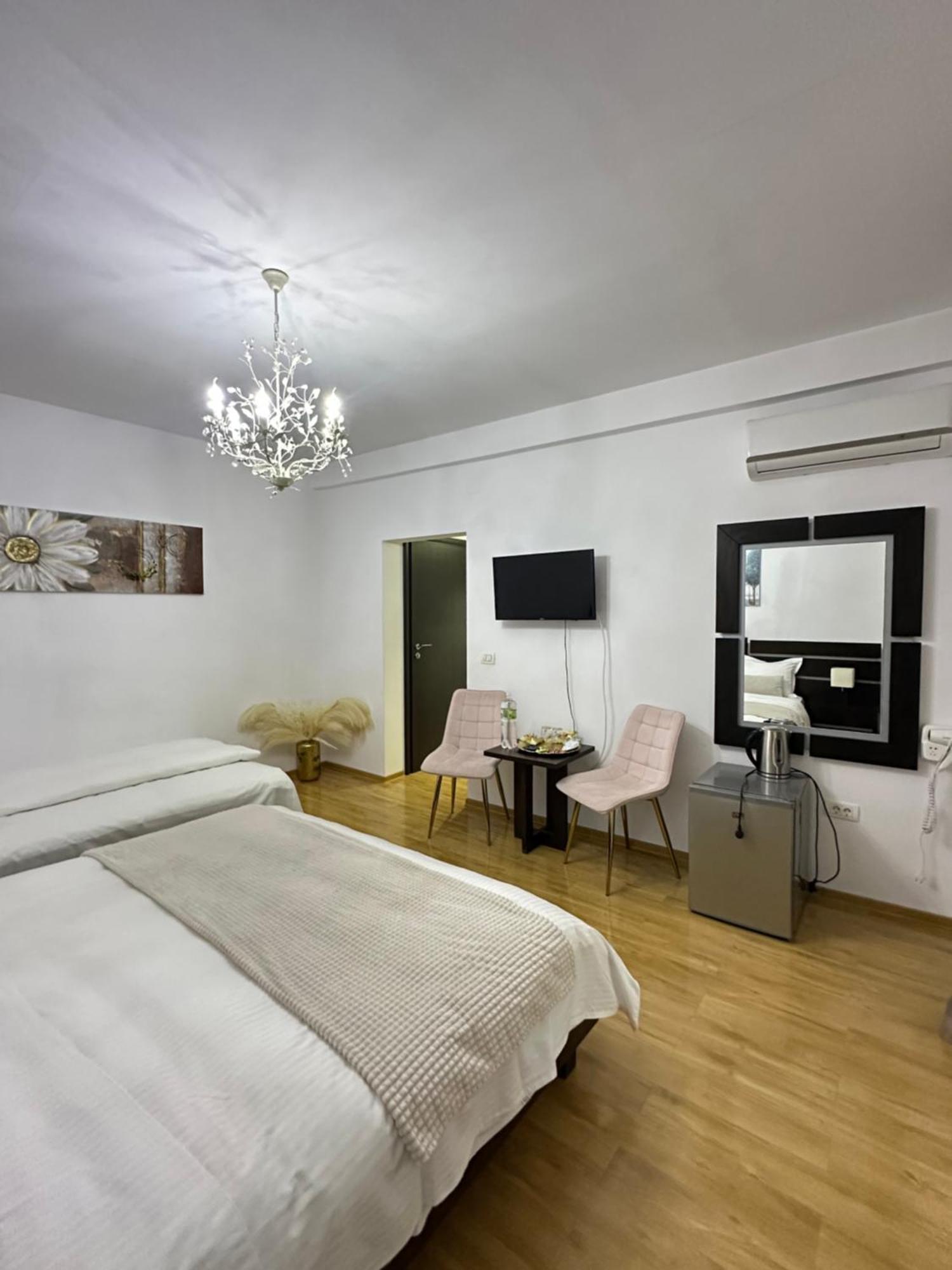 Vila Zoe Bucharestairport&Therme&Parking Otopeni Zewnętrze zdjęcie